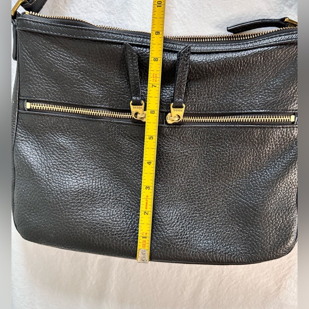 FOSSIL! EUC!! Black Leather Crossbody Bag - Picture 9 of 16